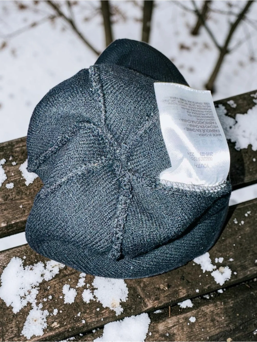 Nike Beanie With Pom Black/White Child One Size Swoosh Logo Outdoor